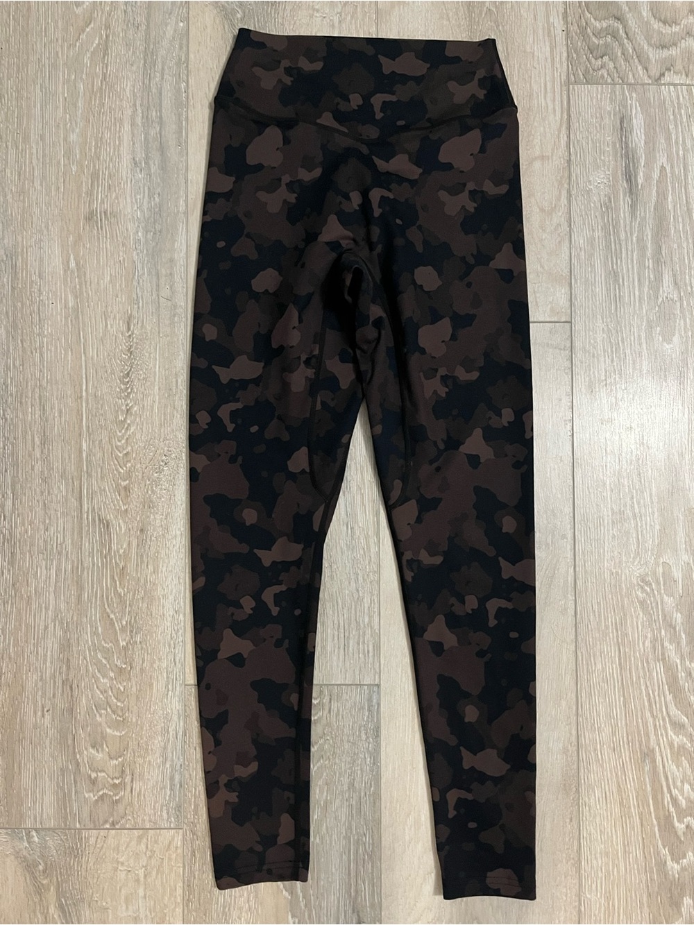 Balance Athletica Women’s High-Rise Camo Leggings - Brown/Black size medium